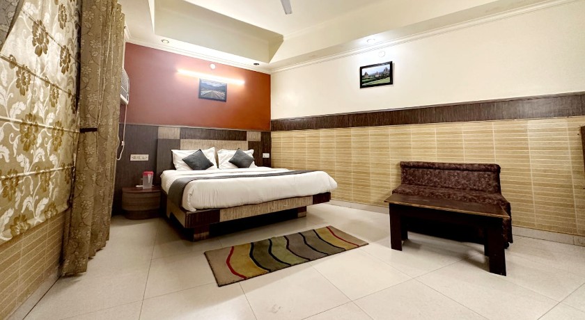 Om Hari Residency in Katra