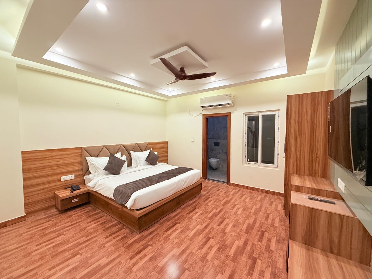 The Prominence Hotel in Noida