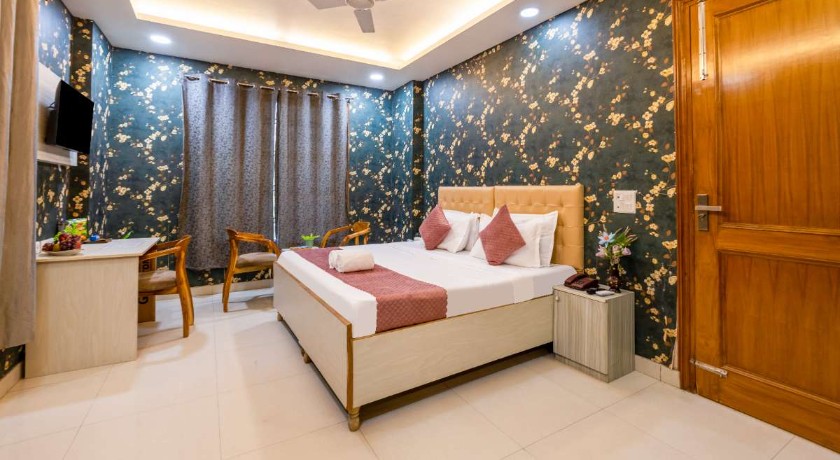 Hotel Admire Expressway by ASP in Noida