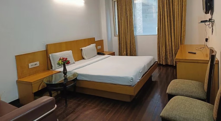 Hotel TJS Grand in Delhi