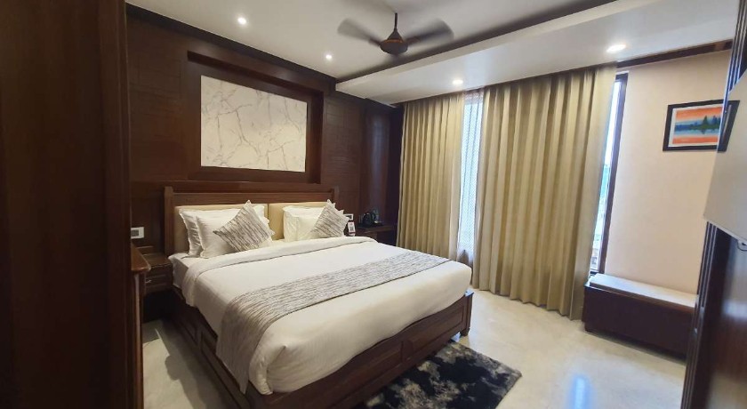 Hotel YKM Crown in Dehradun