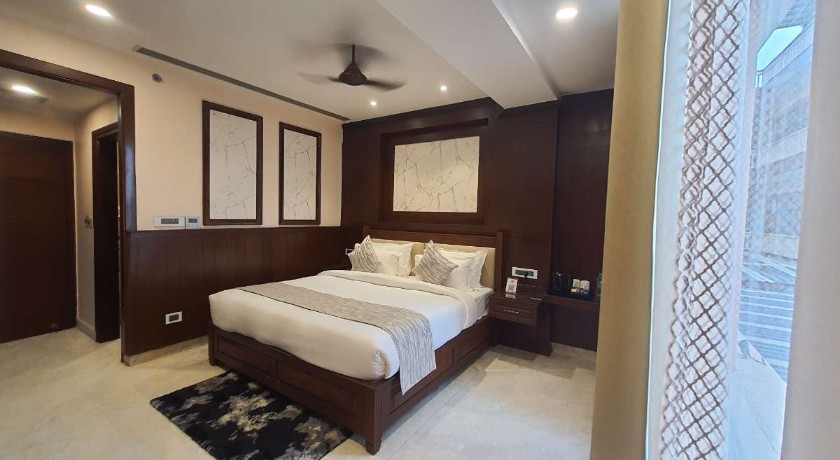 Hotel YKM Crown in Dehradun