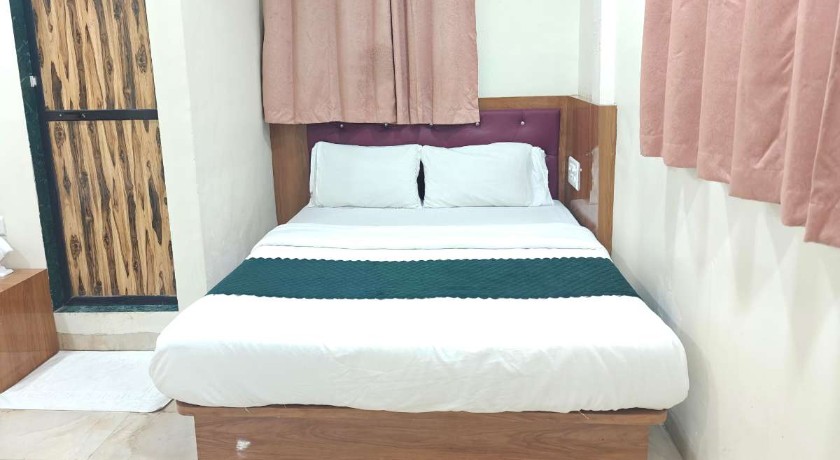 Hotel Glow Star in Mumbai