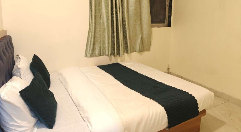 Hotel Glow Star in Mumbai