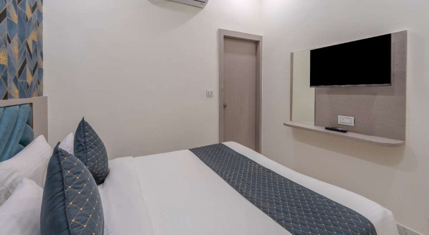 Hotel Vivan in Ahmedabad