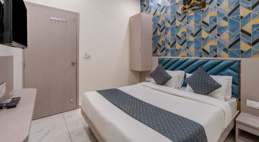 Hotel Vivan in Ahmedabad