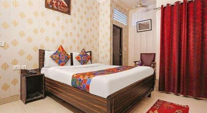 Hotel Lime Wood in Dehradun