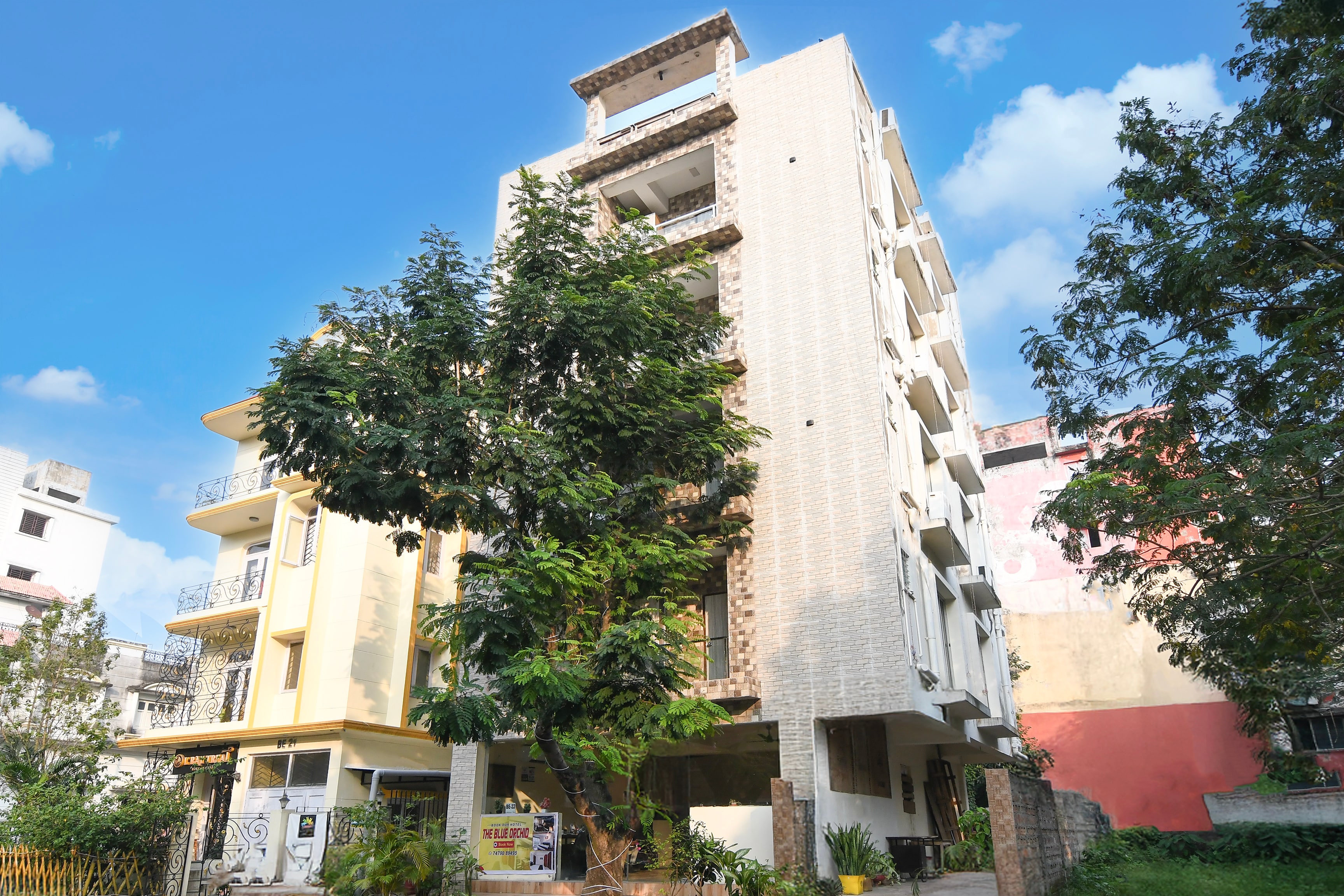 Collection O Biswa Bangla Convention Centre Kolkata Formerly Atithya Inn in Kolkata