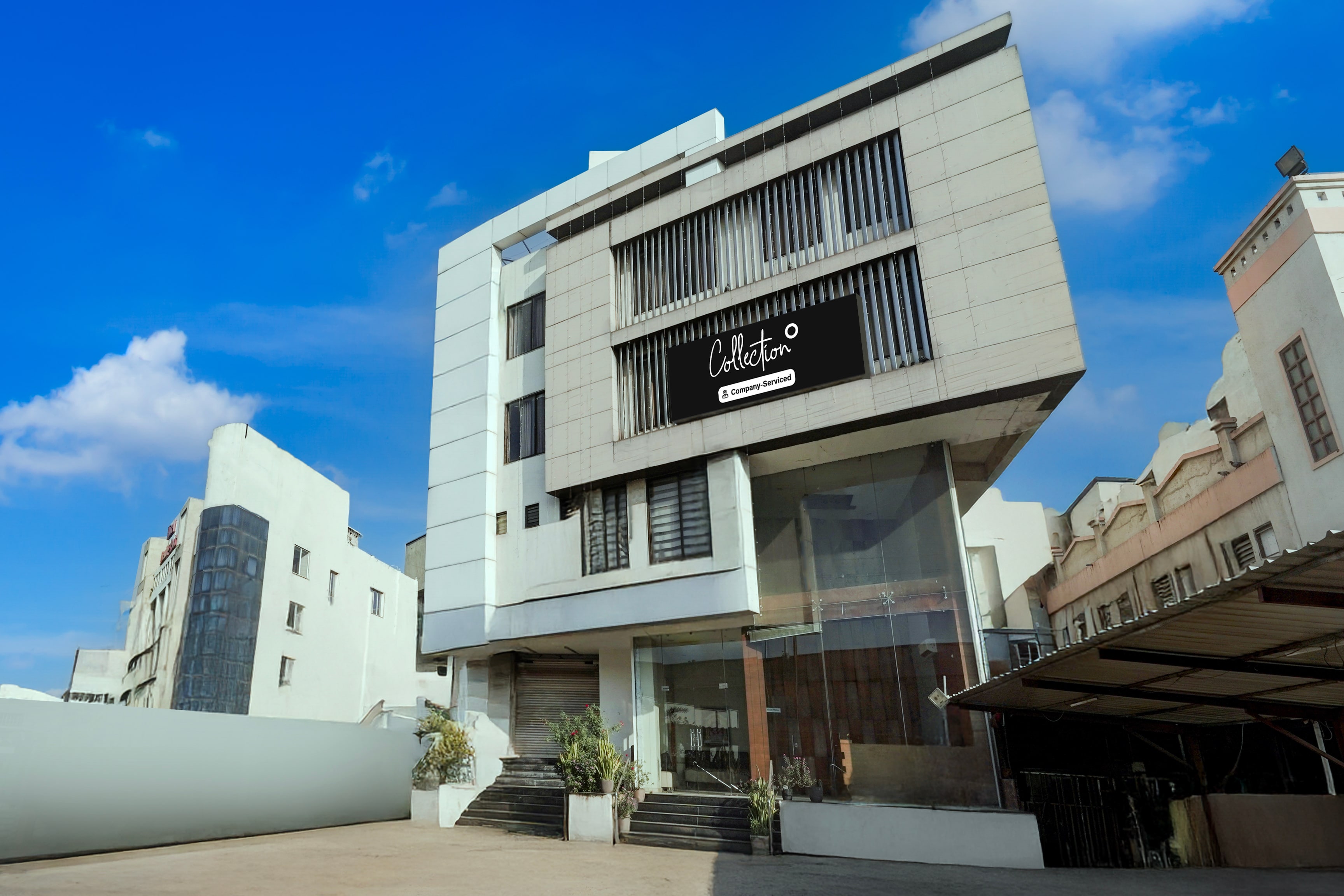 Collection O Motipura Bus Terminal Formerly Hotel Navjivan in Himatnagar