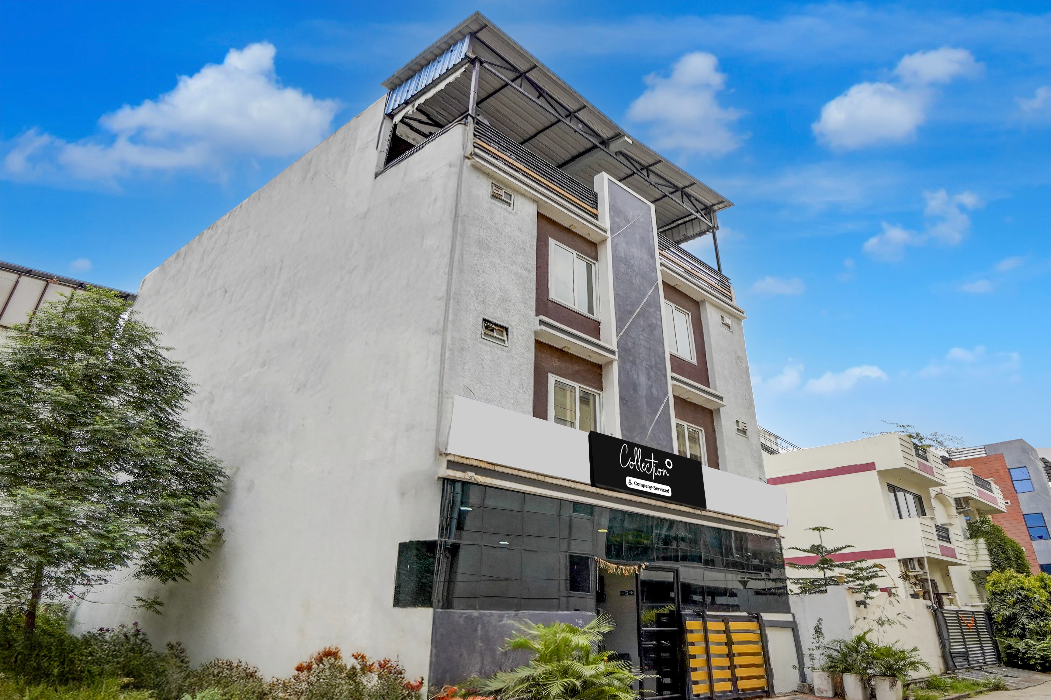 Collection O Satya Sai Square Formerly Hotel Crystal Inn in Indore