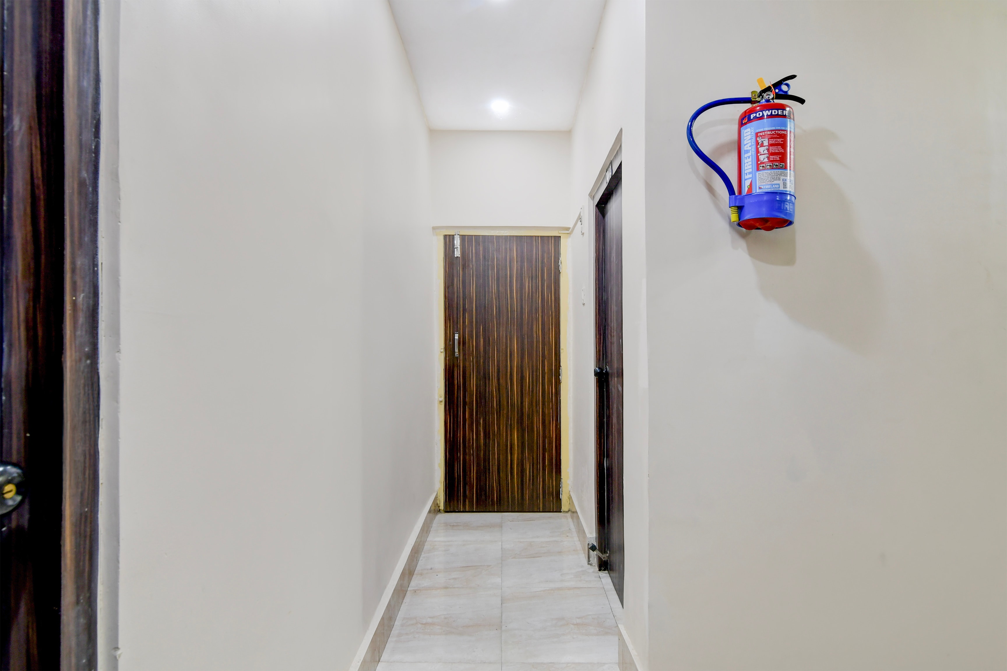 Hotel O Chinar Park Kolkata Formerly Zapper Inn in Kolkata