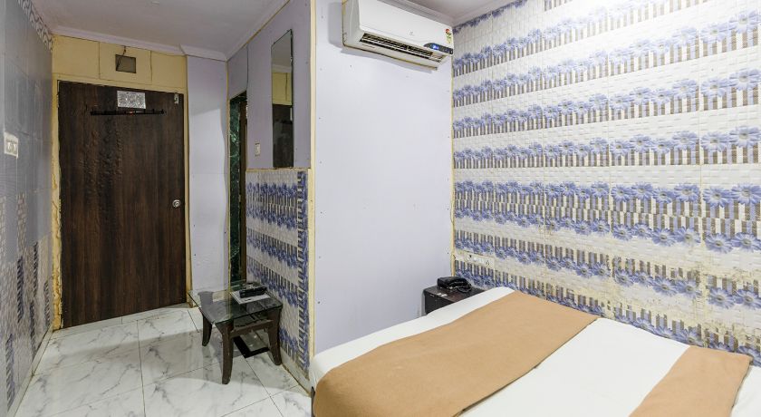 Hotel Majesty Palace in Mumbai