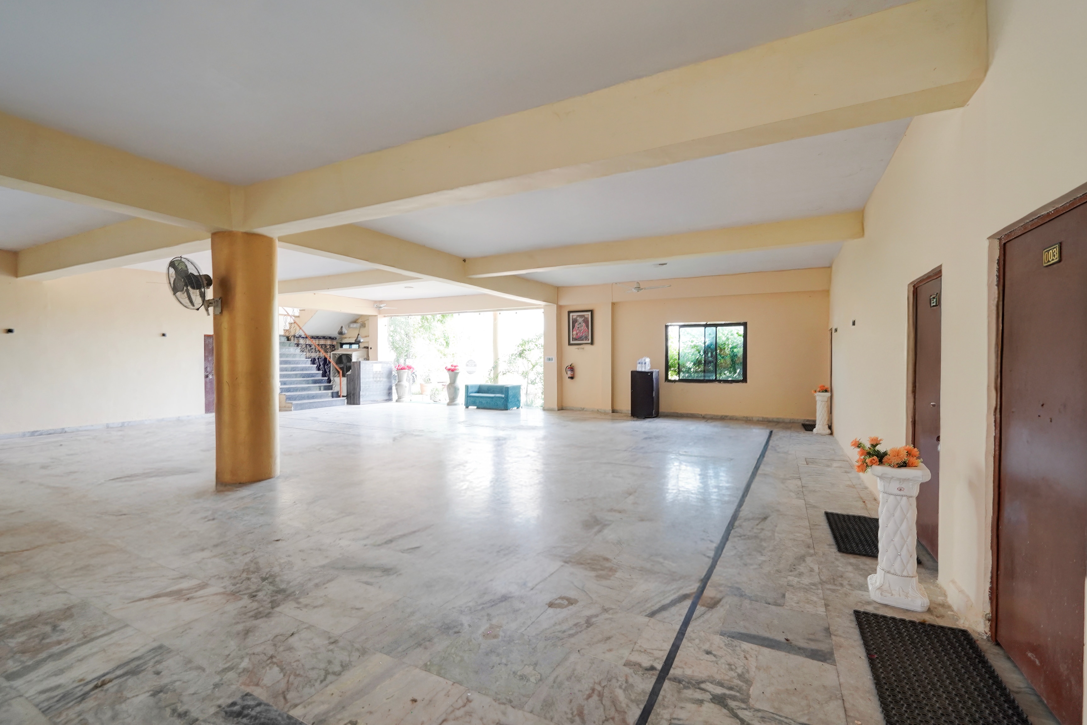 Hotel O ONMT Inter College Kanpur Formerly Mangalam Palace in Kanpur