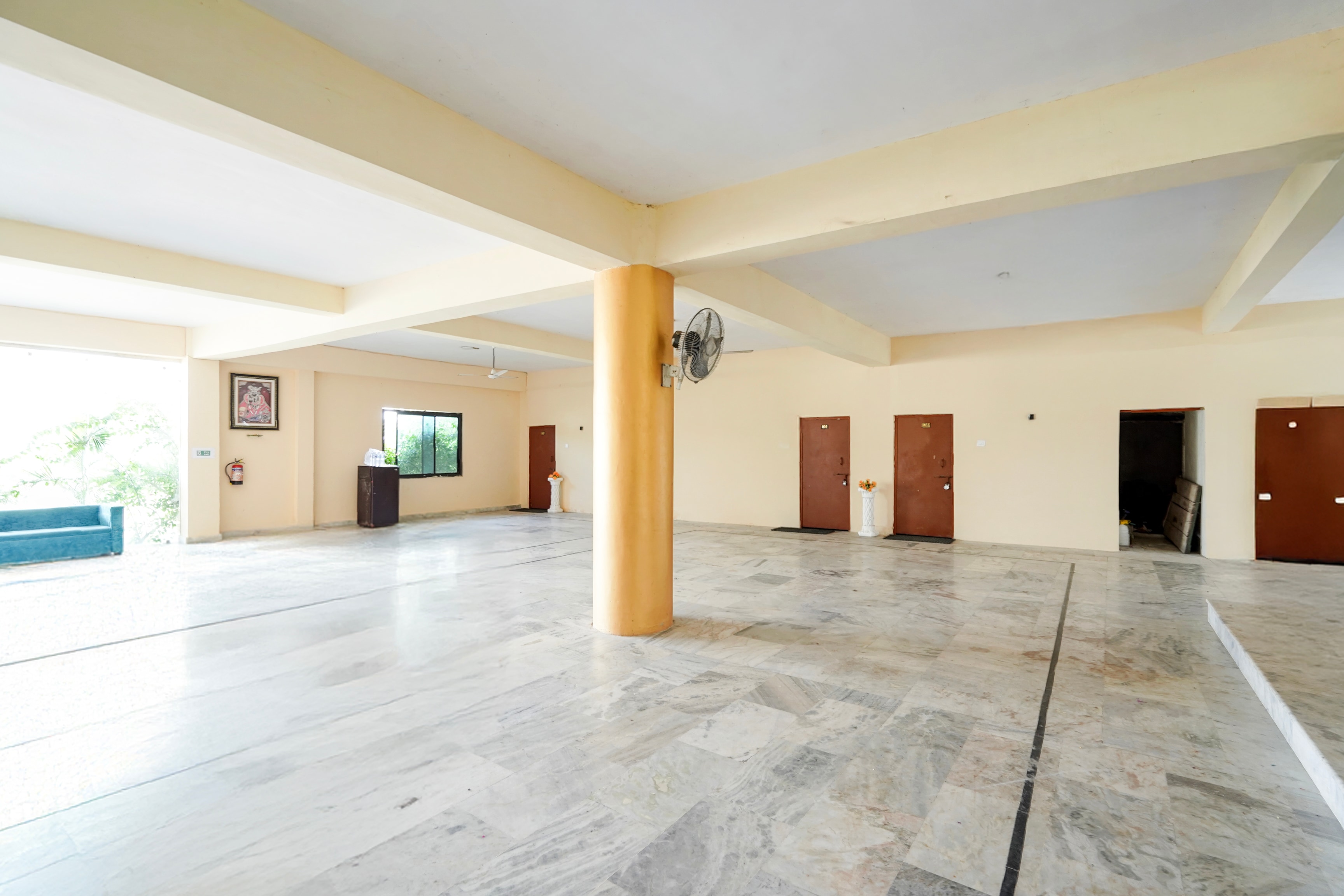 Hotel O ONMT Inter College Kanpur Formerly Mangalam Palace in Kanpur