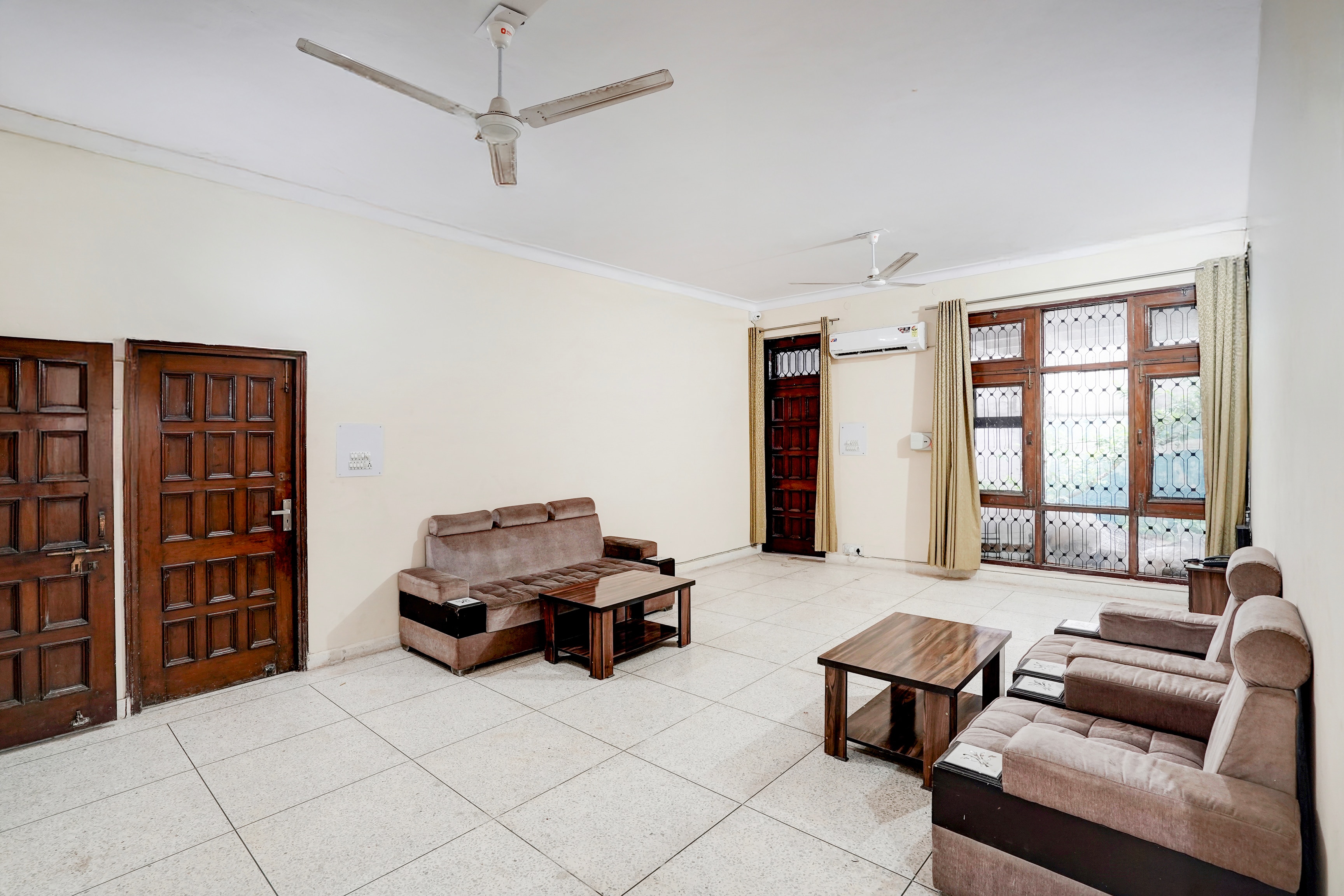 Hotel O Sector 21 Faridabad in Gurgaon