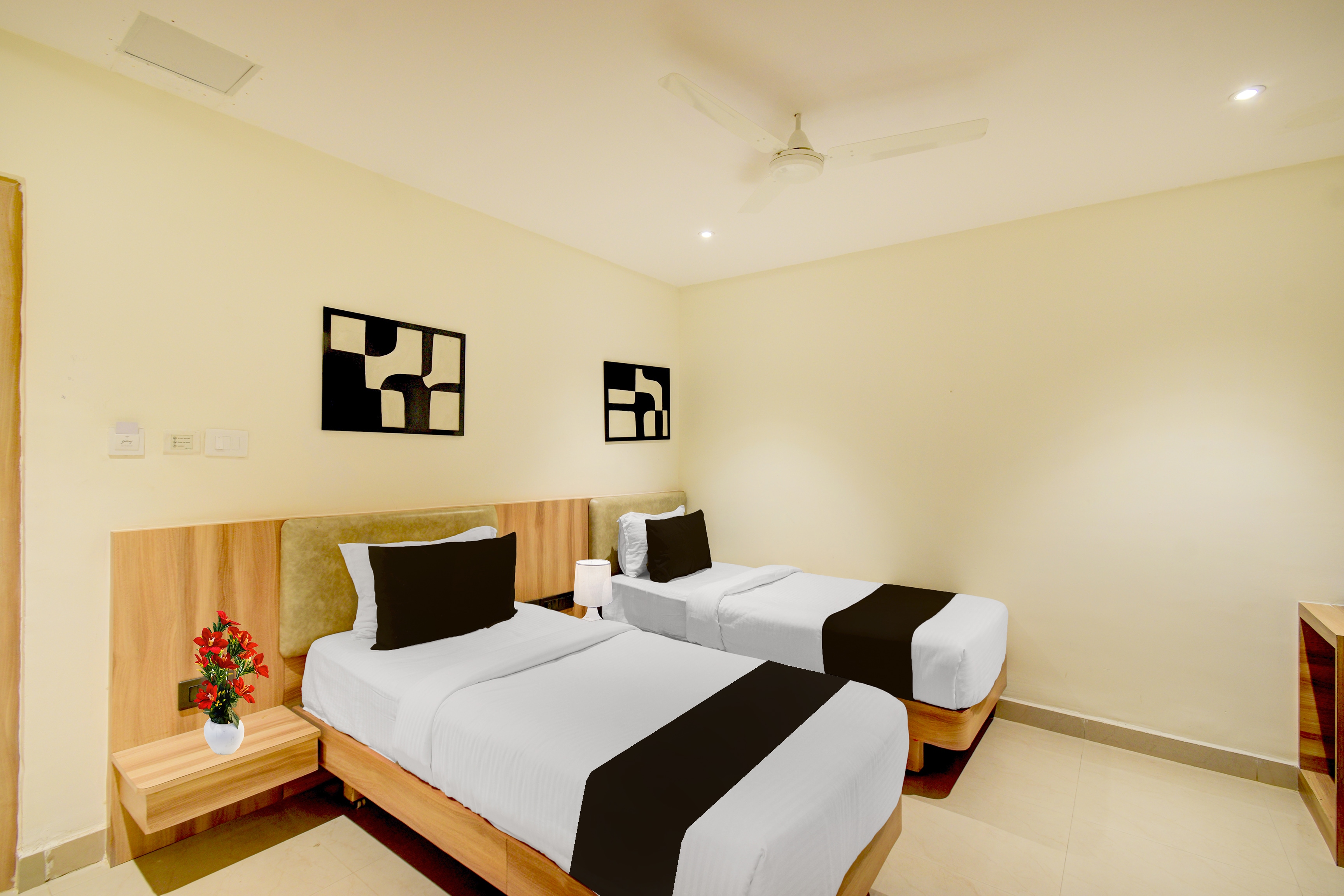 Palette Naveena Grand Hyderabad in Hyderabad