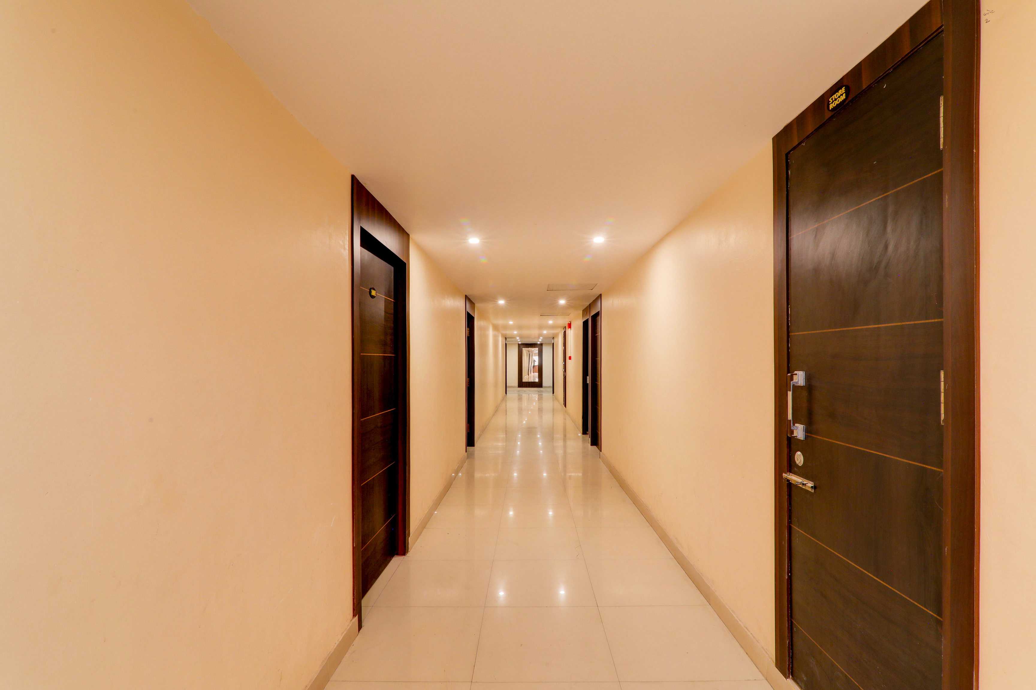 Super Collection O Alambagh Formerly BM Palace in Lucknow