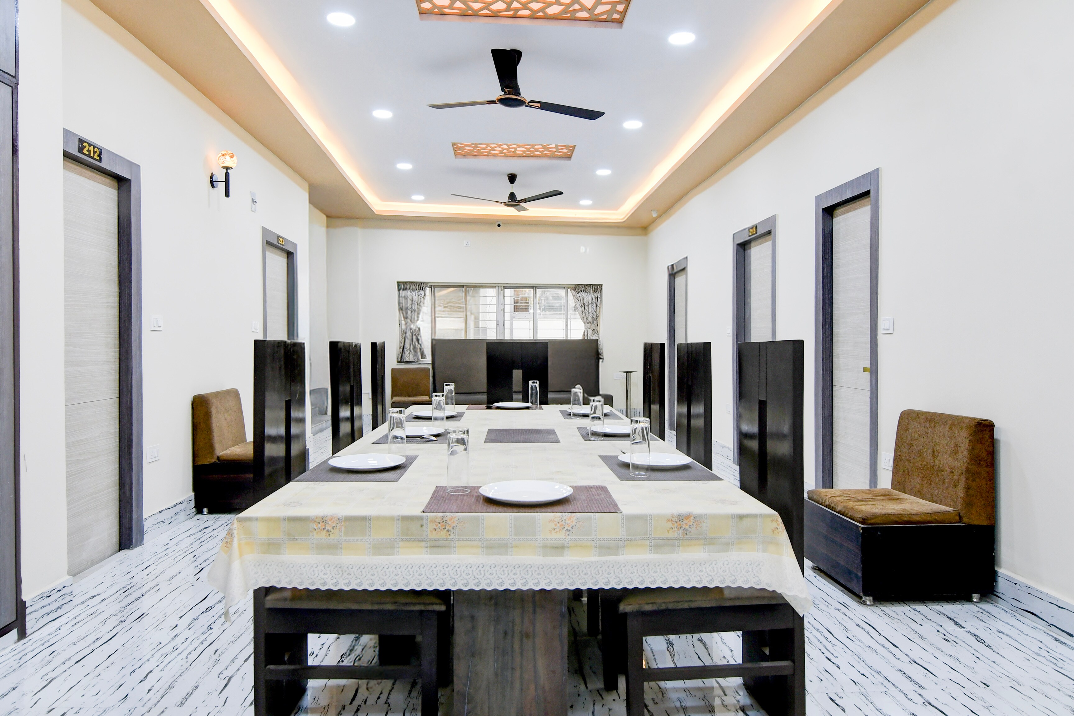 Super Collection O Joka Industrial Plaza in Kolkata