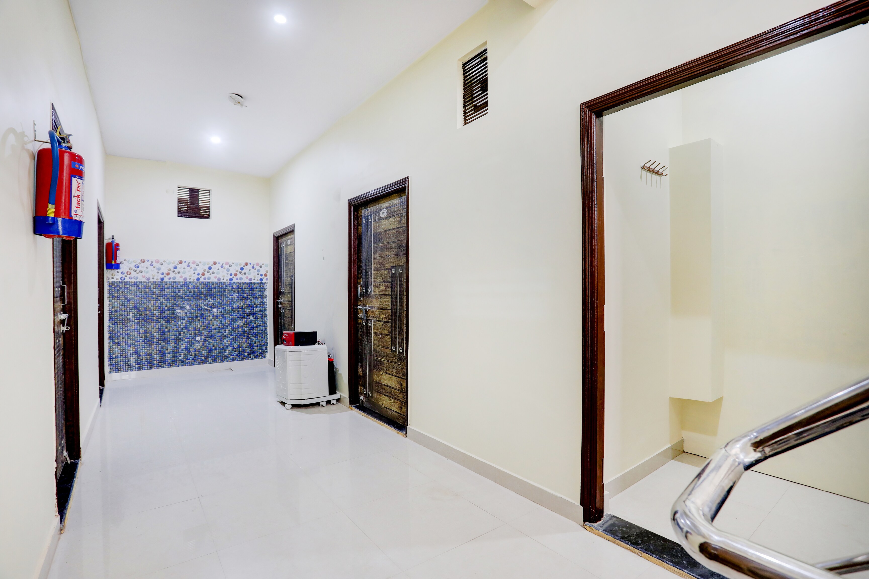 Super Collection O Nagwa Lanka Varanasi in Varanasi