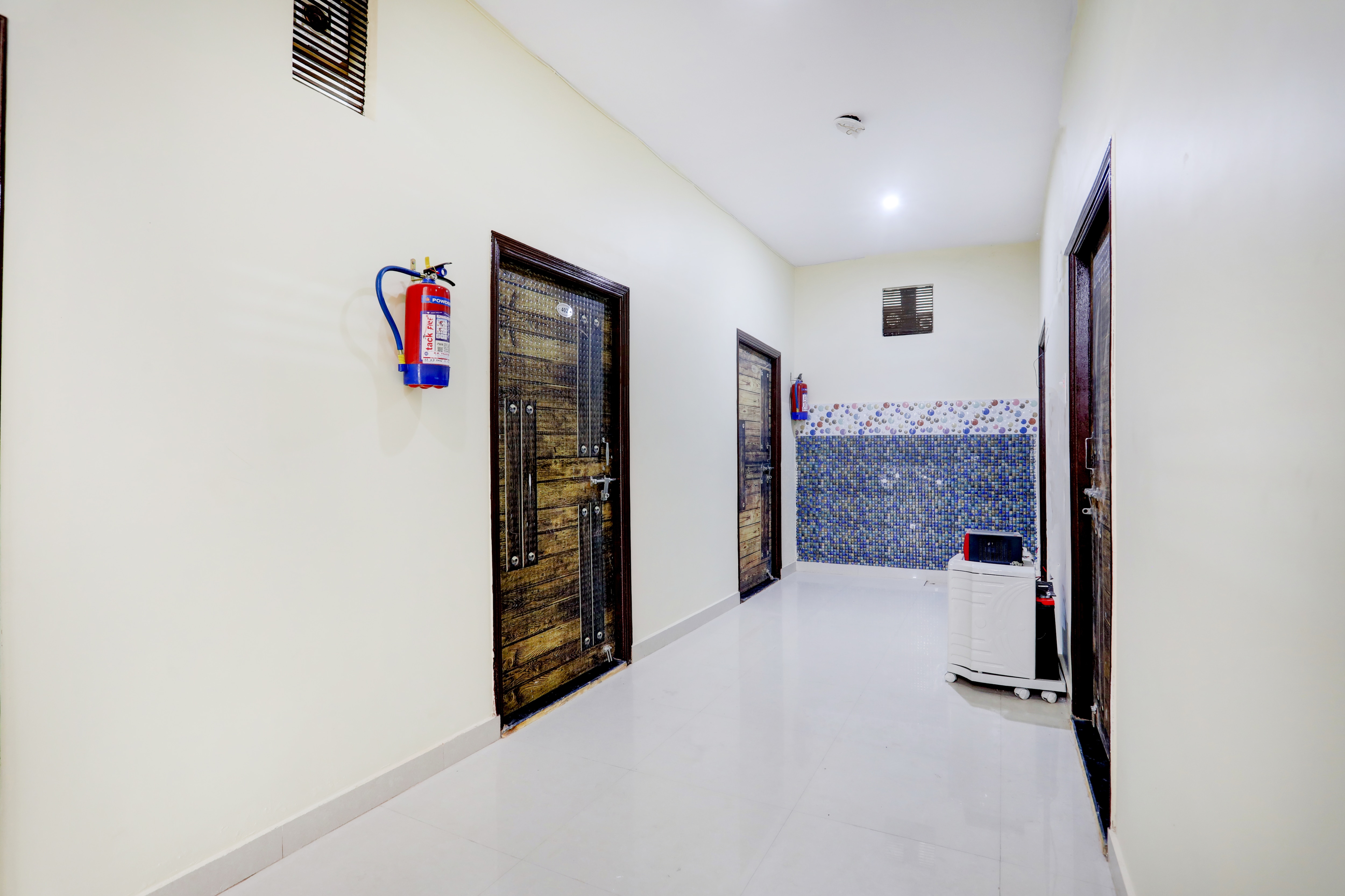 Super Collection O Nagwa Lanka Varanasi in Varanasi