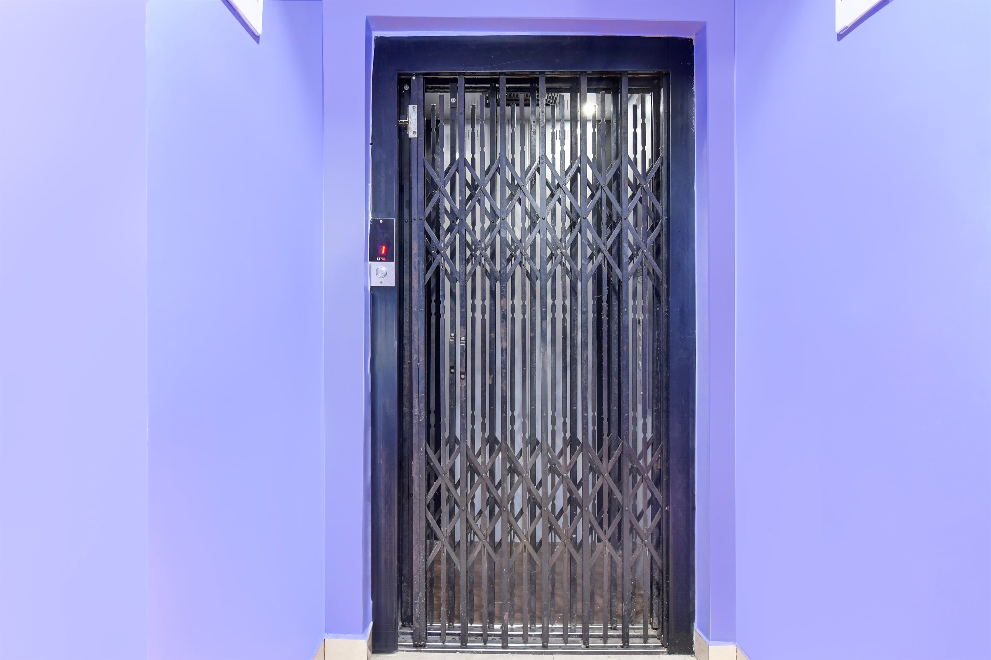 Super Collection O New Town Near OM Sweets Formerly Shiva Inn in Kolkata