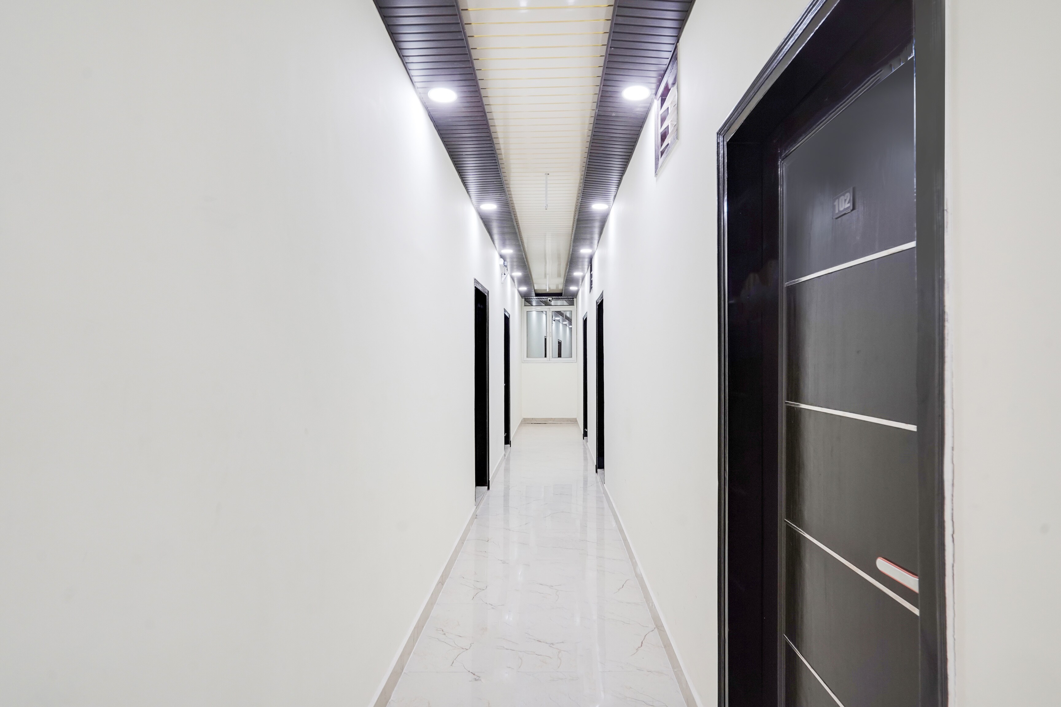 Super Collection O Nirman Vihar in Delhi