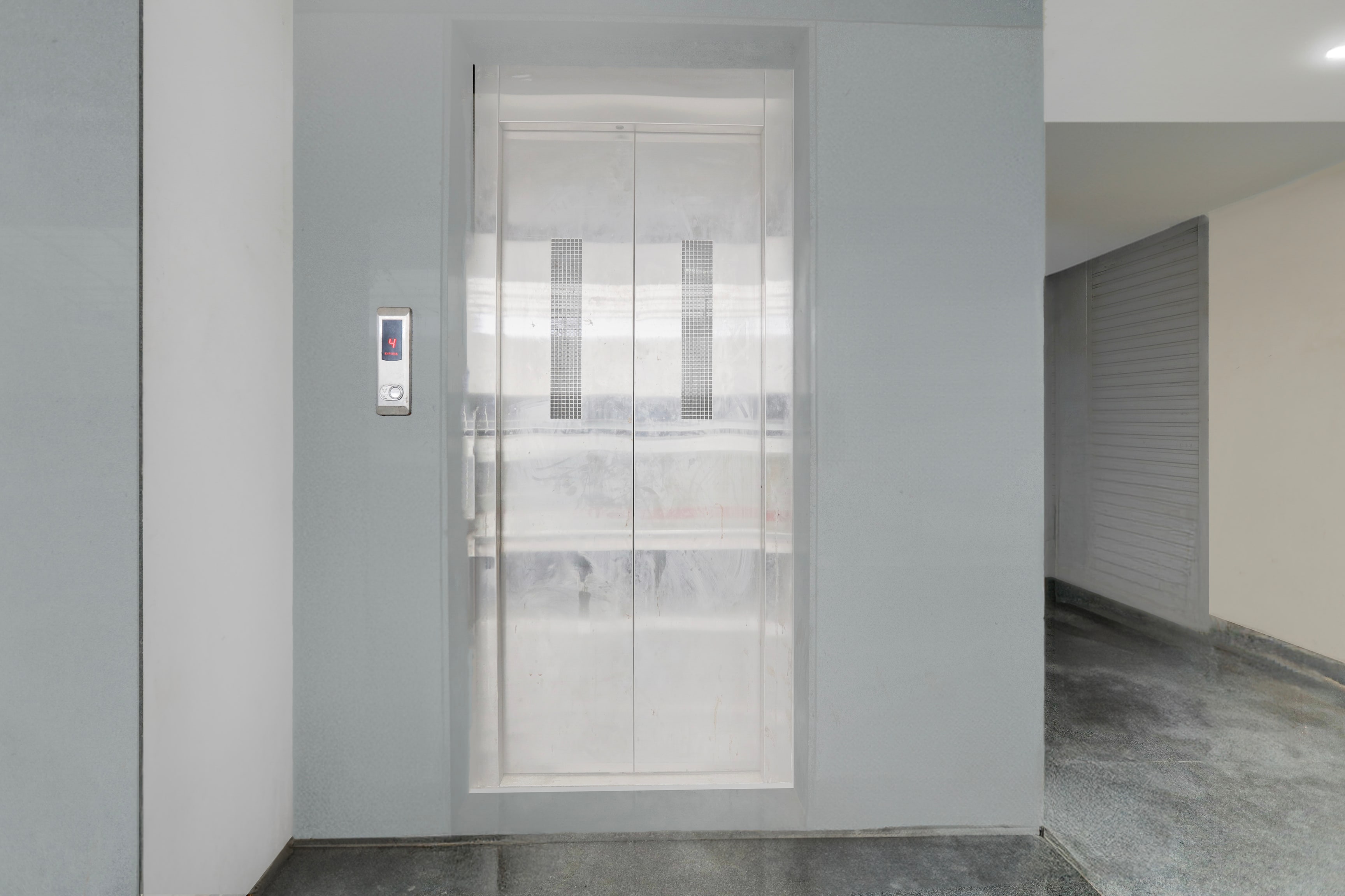 Super Collection O Palampur Surat Formerly Hotel Royal Paradise in Surat