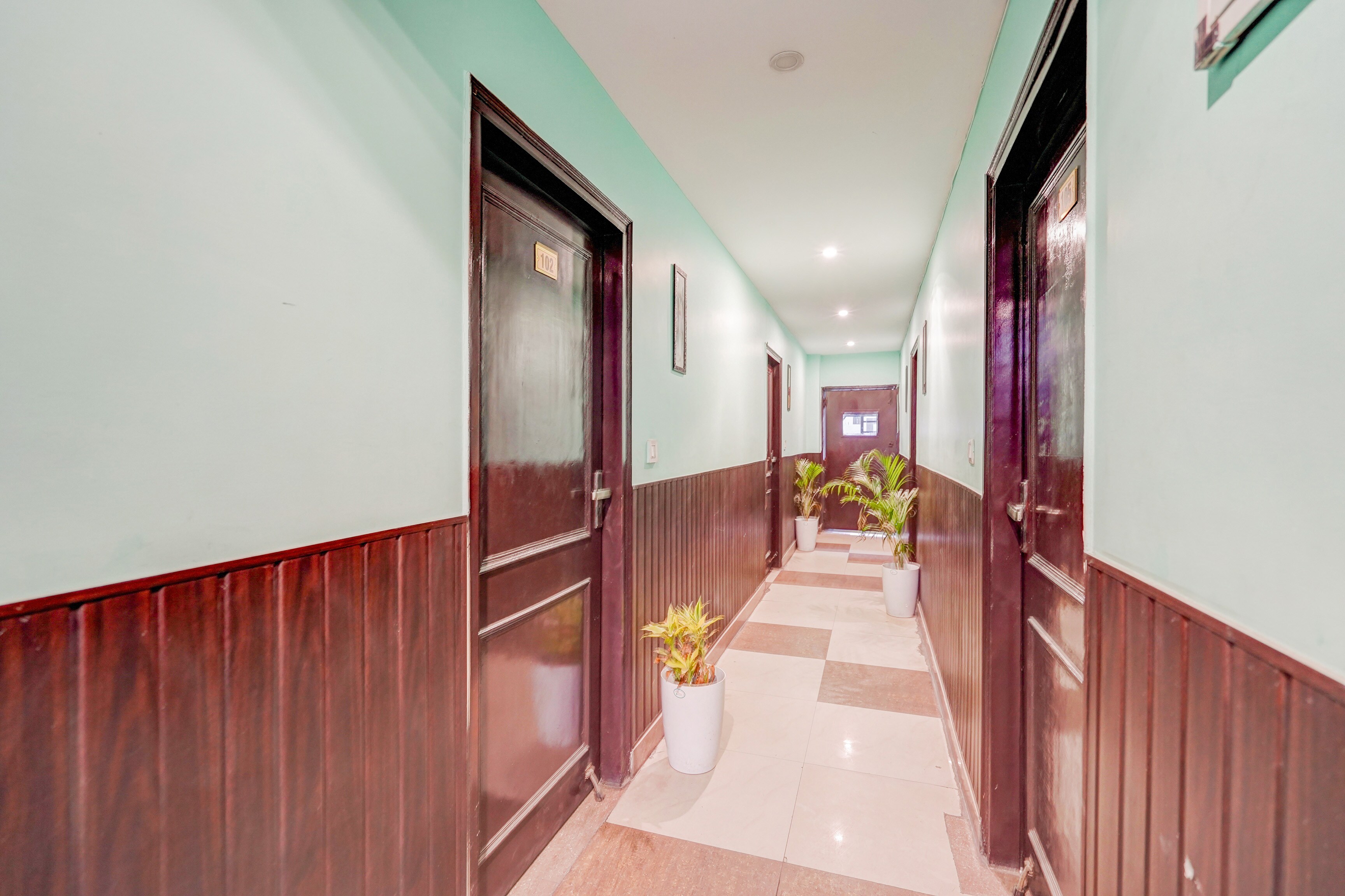 Super Collection O Rispana Pul Dehradun Formerly Hotel Square 1 in Dehradun