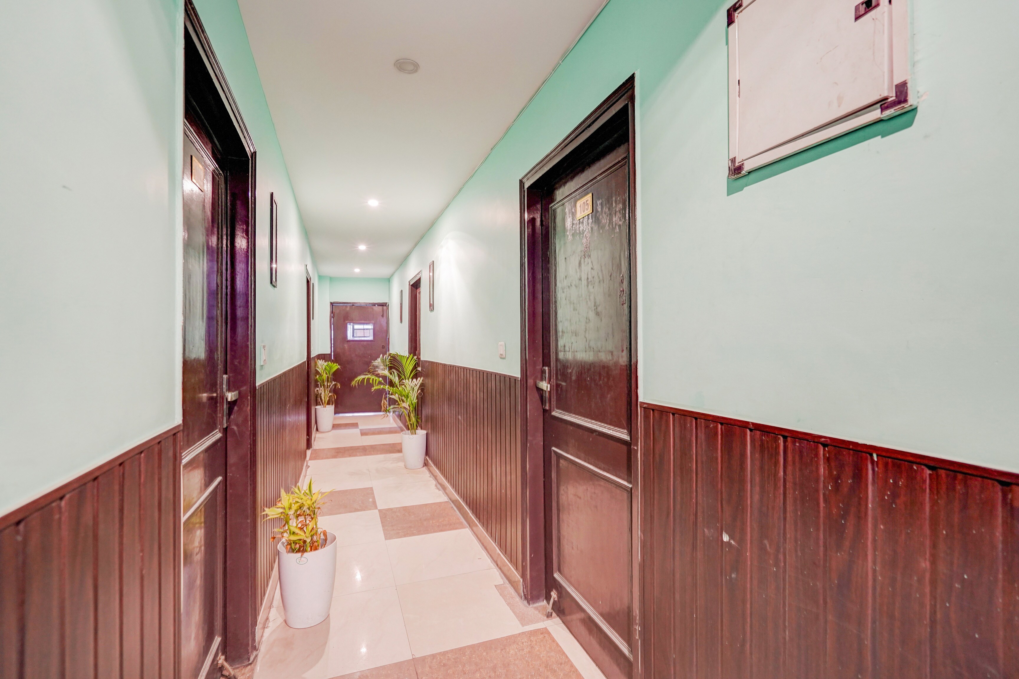 Super Collection O Rispana Pul Dehradun Formerly Hotel Square 1 in Dehradun