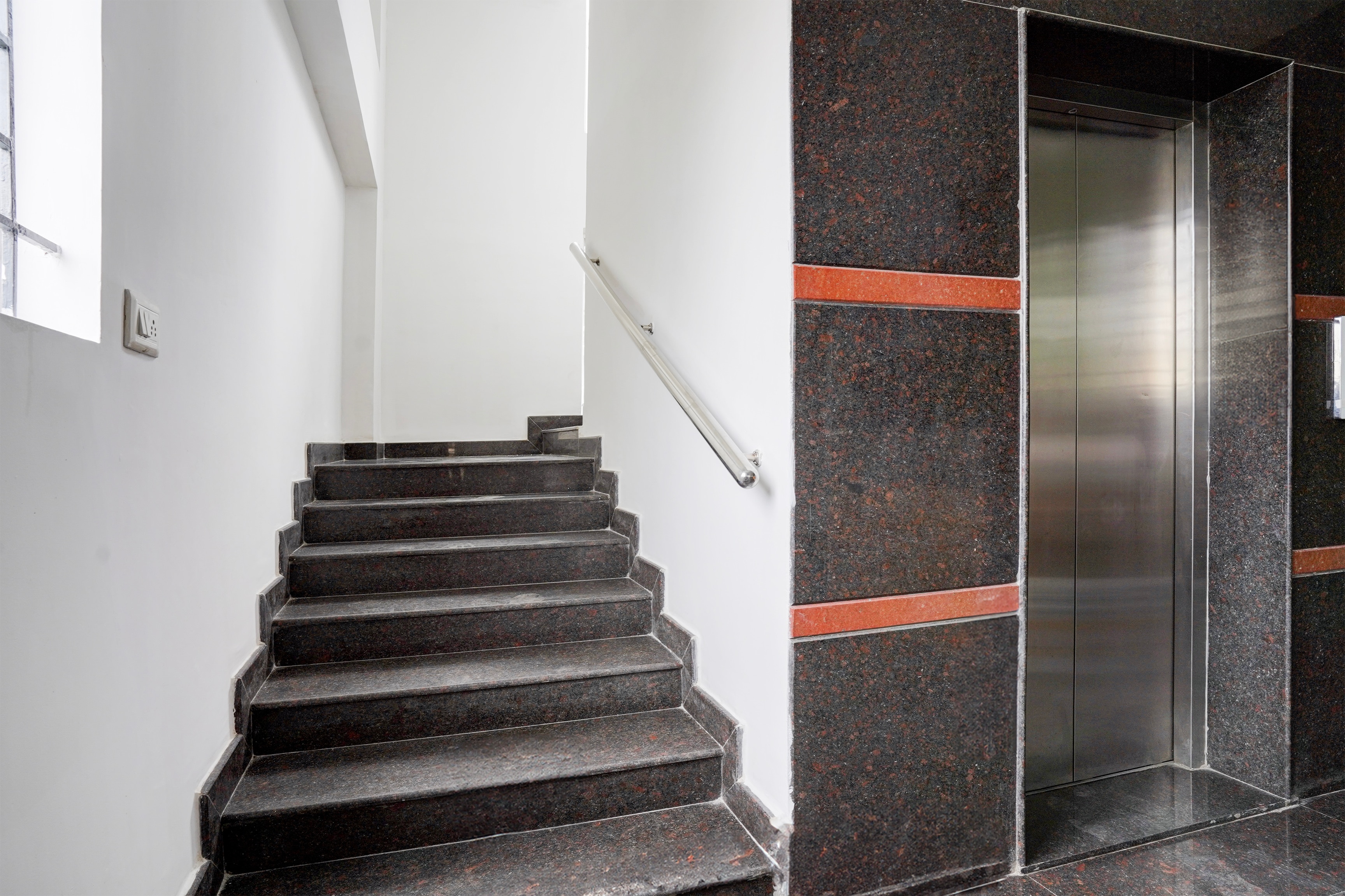 Super Collection O Sarjapura Road Kasavanahalli in Bangalore