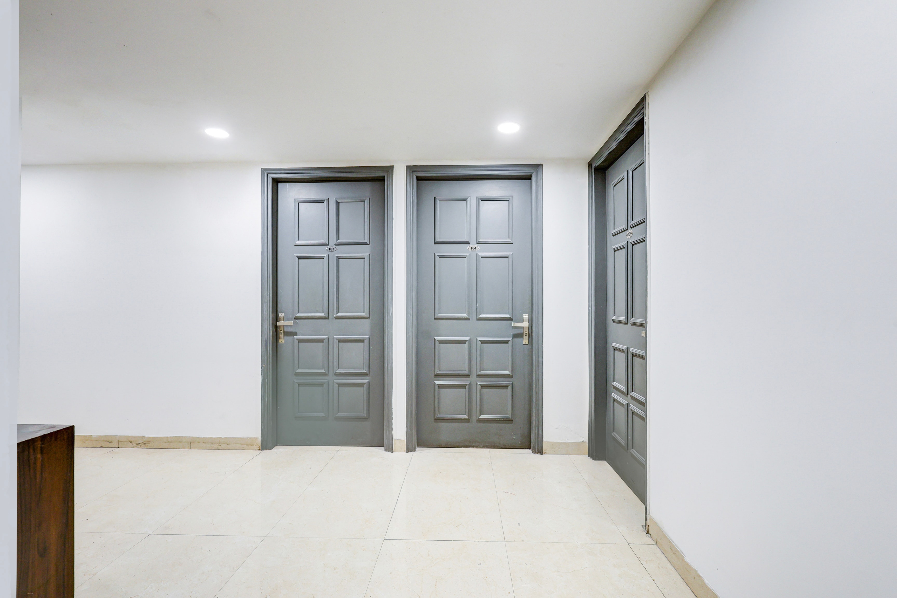 Super Collection O Shalimar Bagh in Delhi