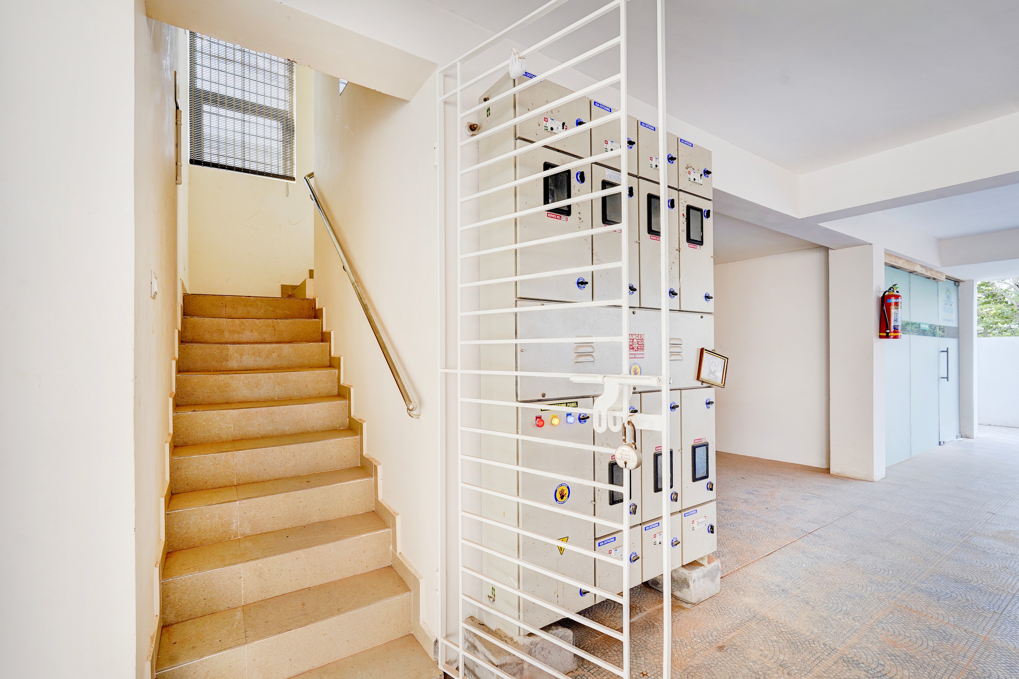 Super Collection O Sholinganallur Chennai Formerly Nimalan Residenc in Chennai