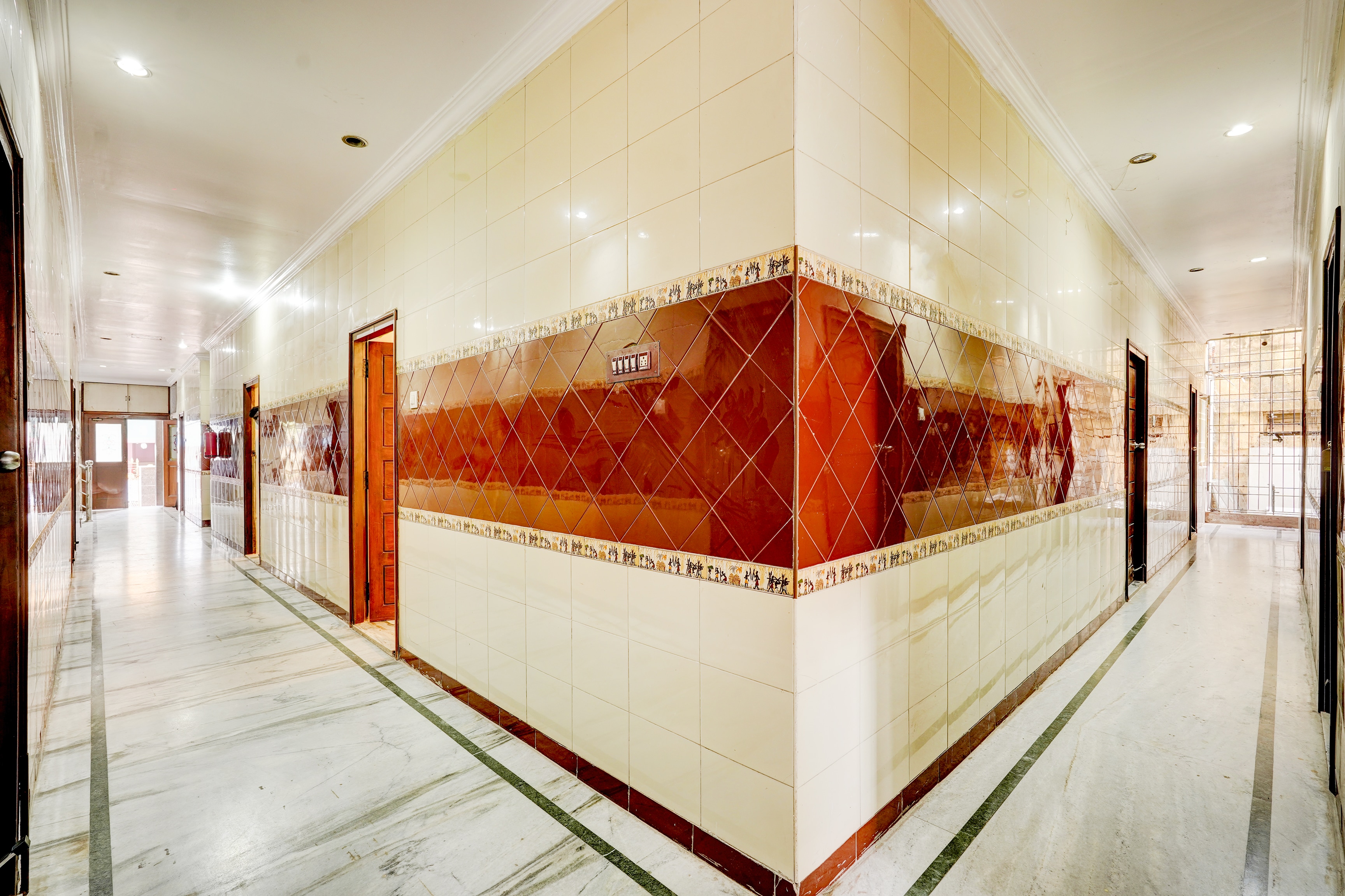 Super Collection O Vadapalani Formerly Mahalakshmi Inn in Chennai