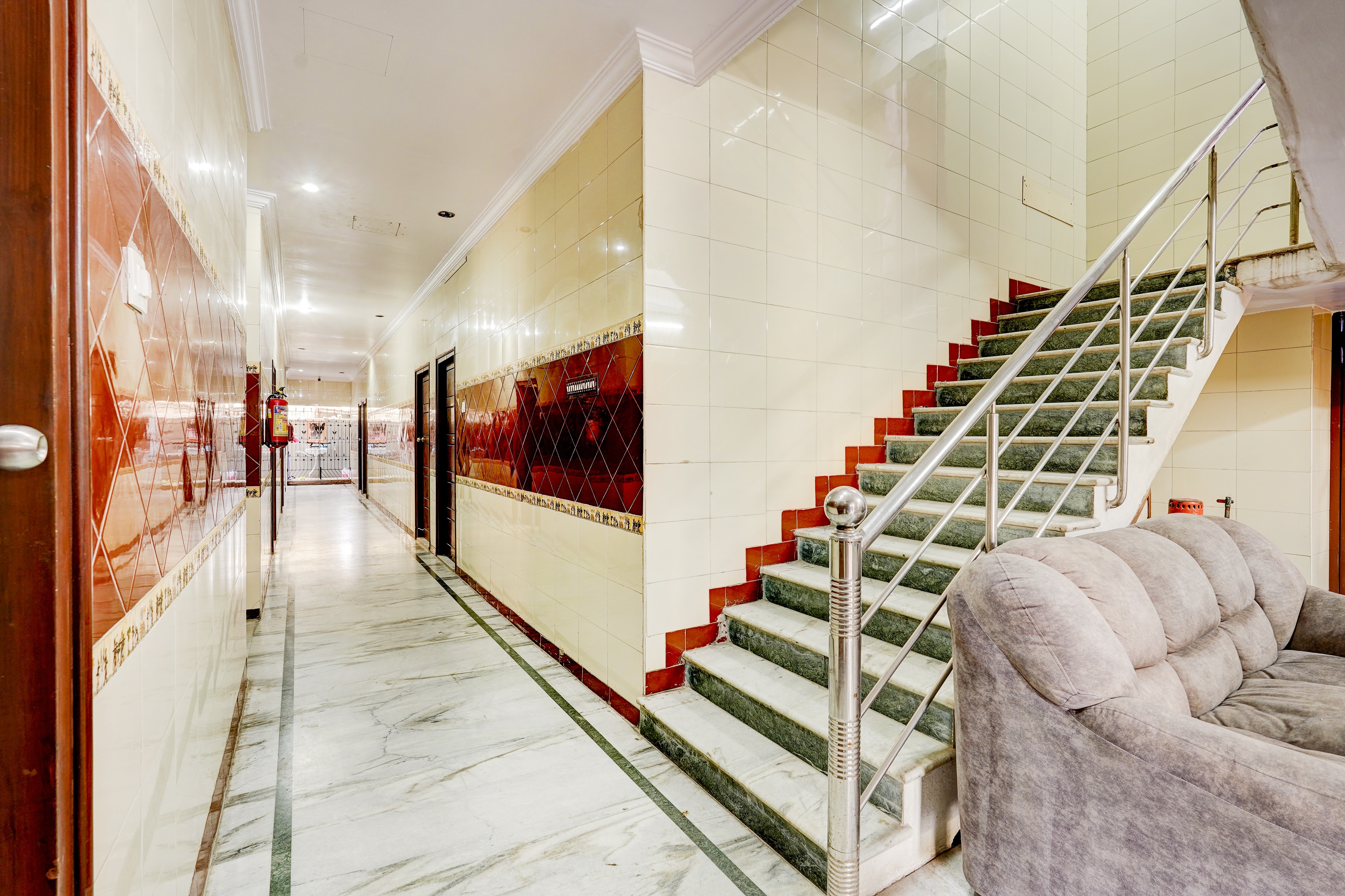 Super Collection O Vadapalani Formerly Mahalakshmi Inn in Chennai