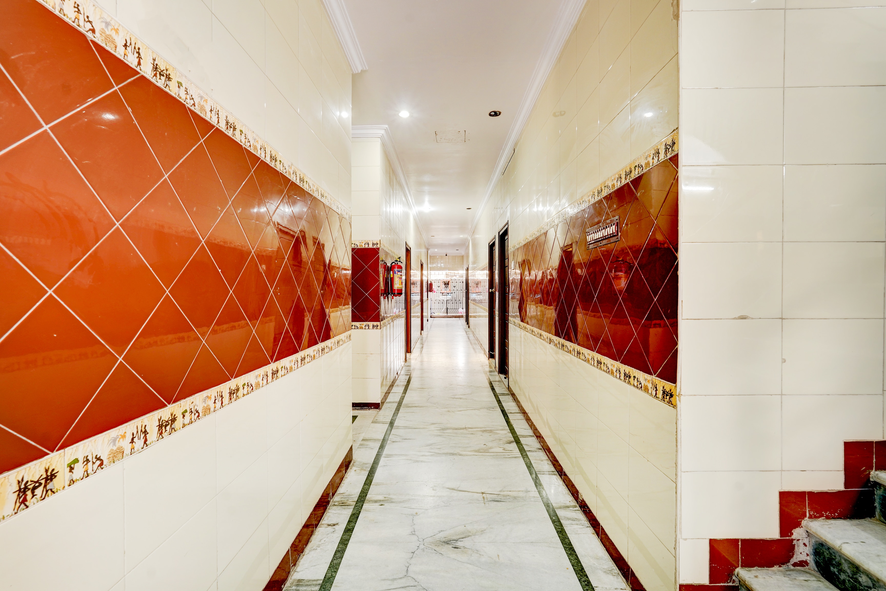 Super Collection O Vadapalani Formerly Mahalakshmi Inn in Chennai