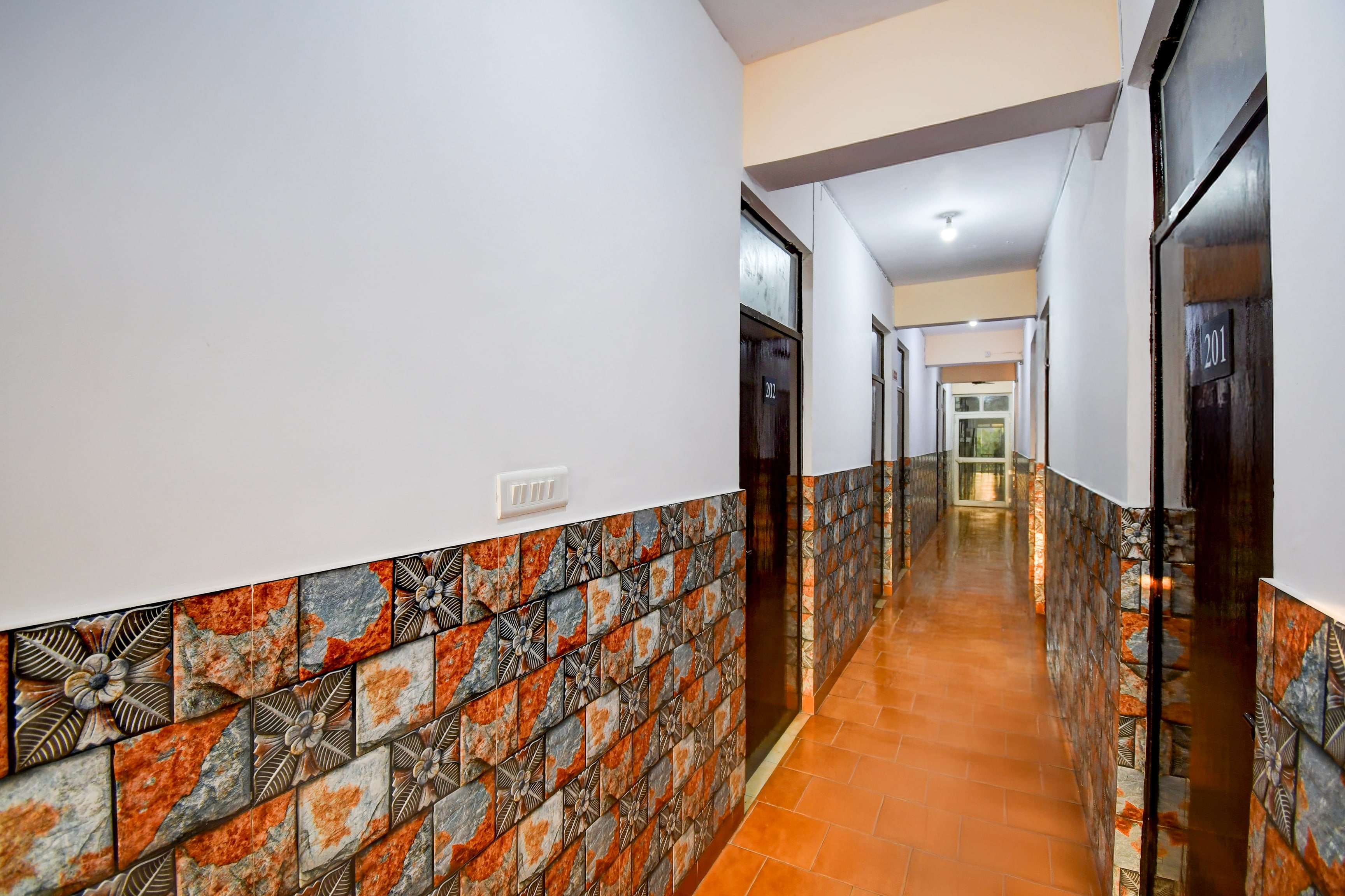 Super Collection O Vikas Nagar Post Office Formerly Metro Club and Guest House in Lucknow