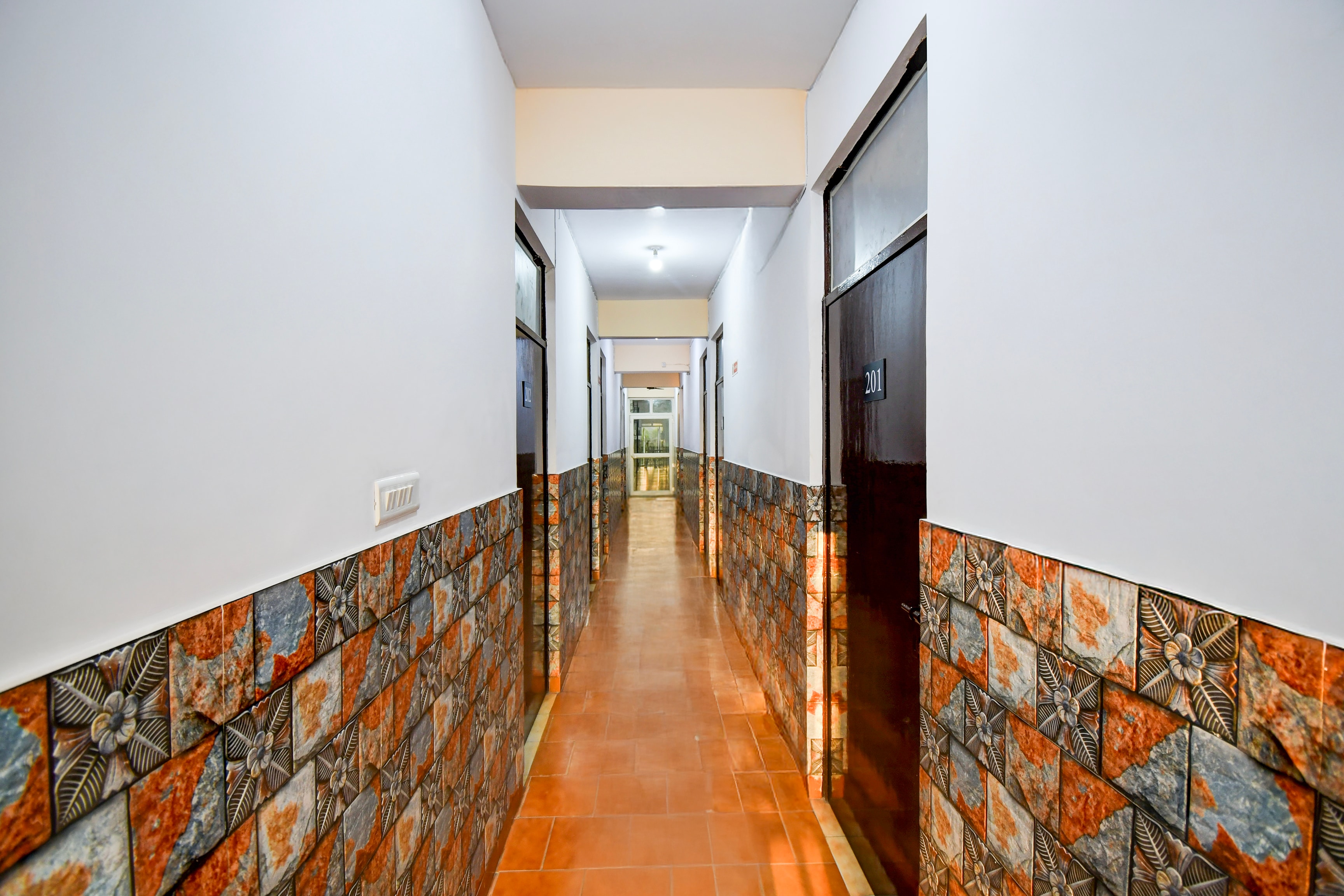 Super Collection O Vikas Nagar Post Office Formerly Metro Club and Guest House in Lucknow